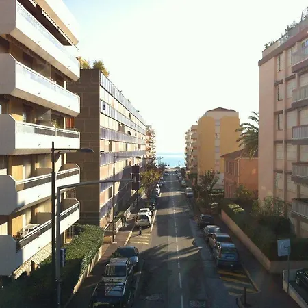 Antoinette B * Roquebrune-Cap-Martin