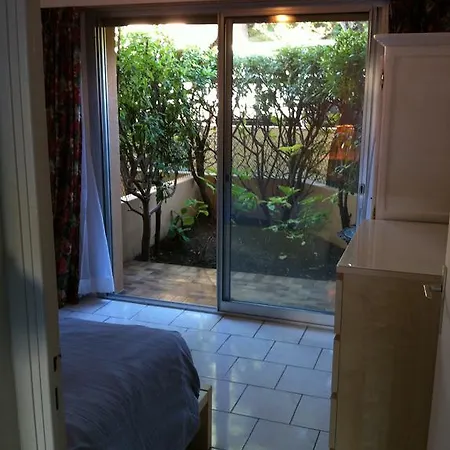 Antoinette B Apartment